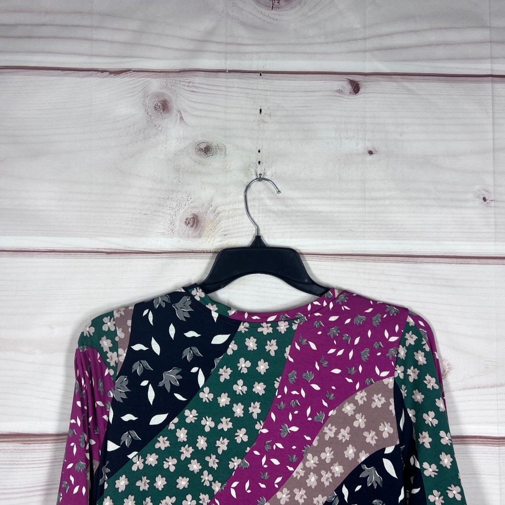 LOGO by Lori Goldstein Top Women 1X Multicolor Floral Patchwork Long Sleeve Knit - Picture 10 of 10